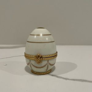 Limoge box - authentic collectors item. Egg with gold bear inside.